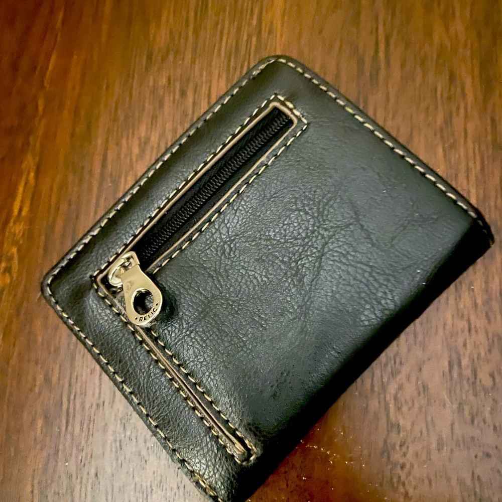 Relic wallet - Picture 2 of 3